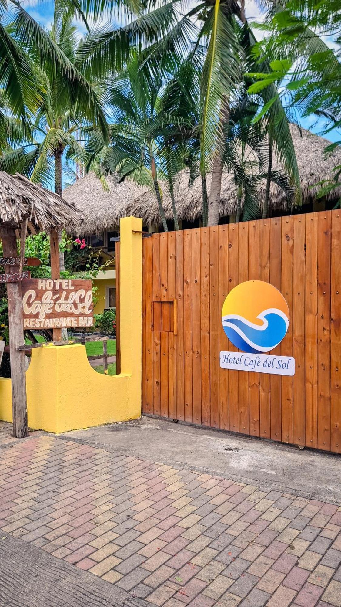Hotel Cafe Del Sol Монтерико Екстериор снимка